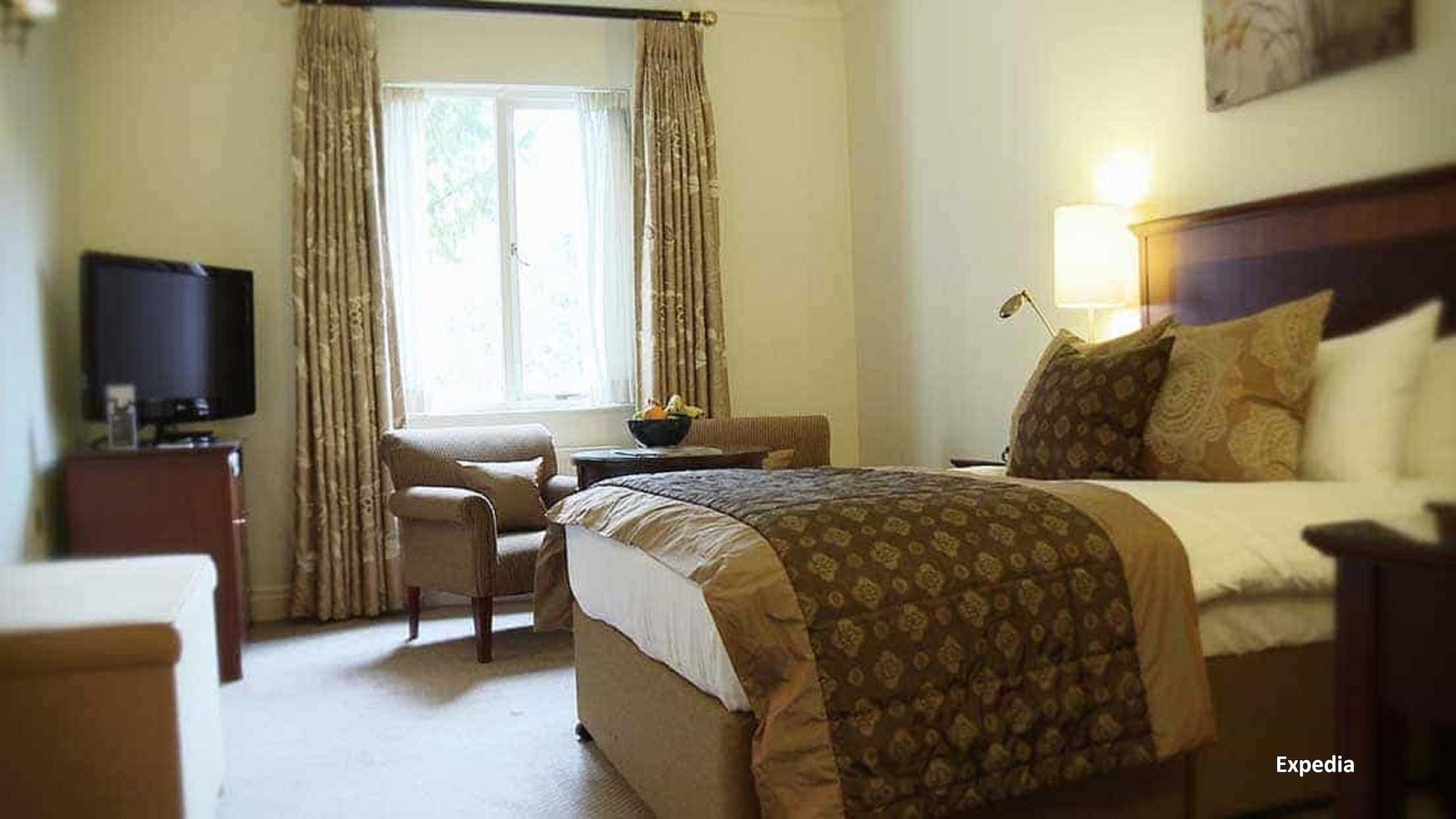 Audleys Wood Hotel, Basingstoke Luaran gambar