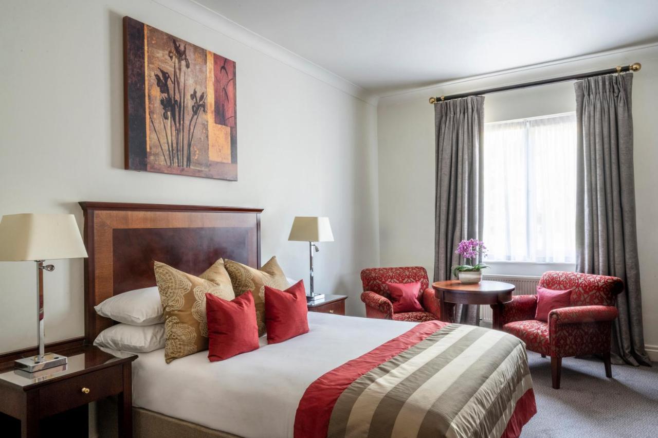 Audleys Wood Hotel, Basingstoke Luaran gambar