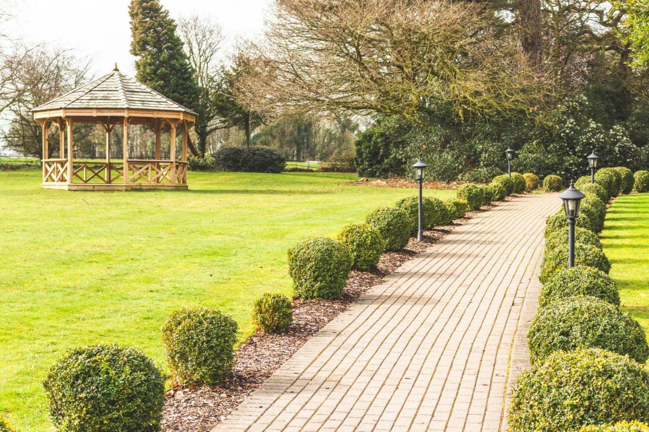 Audleys Wood Hotel, Basingstoke Luaran gambar